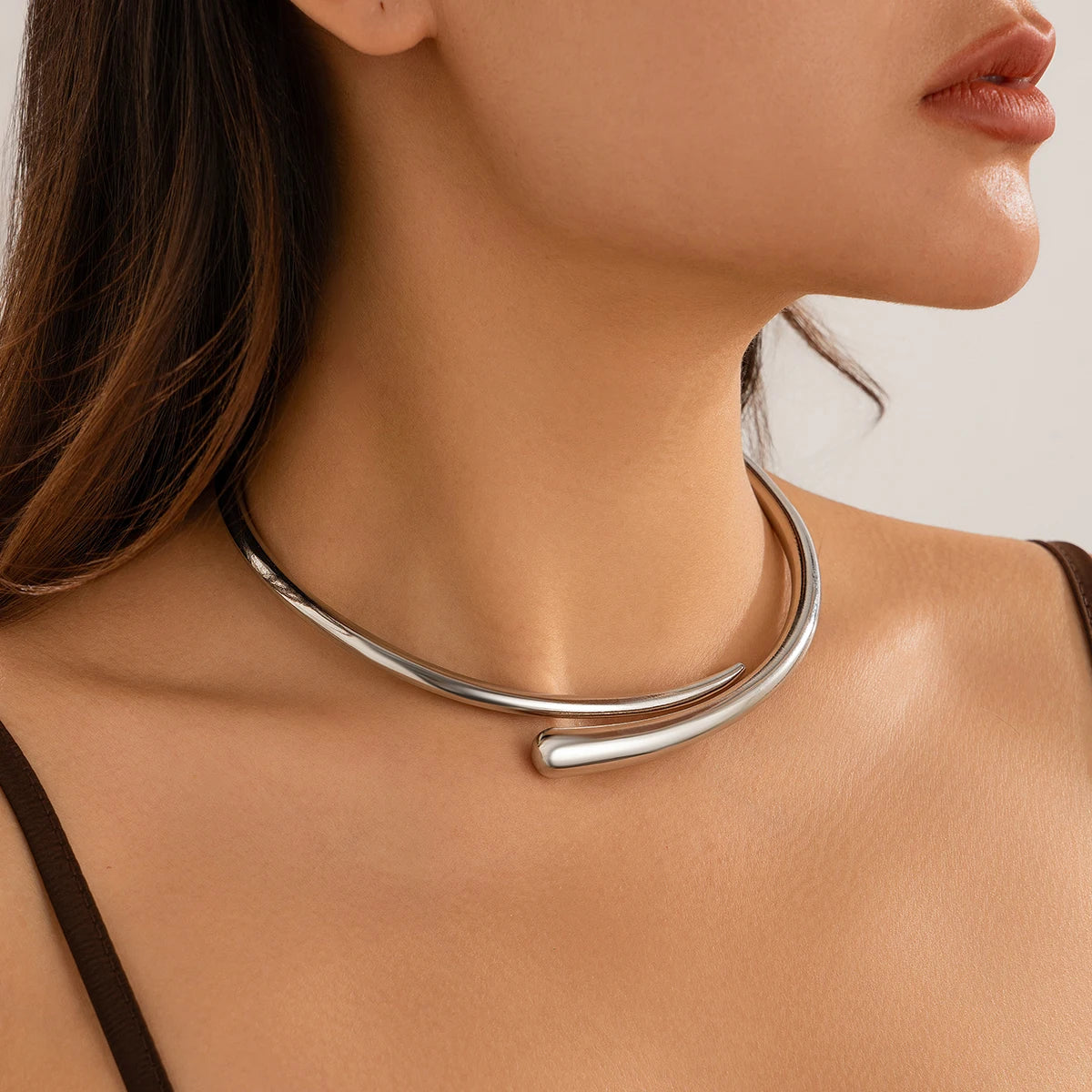 Smooth Metal Spring Collar