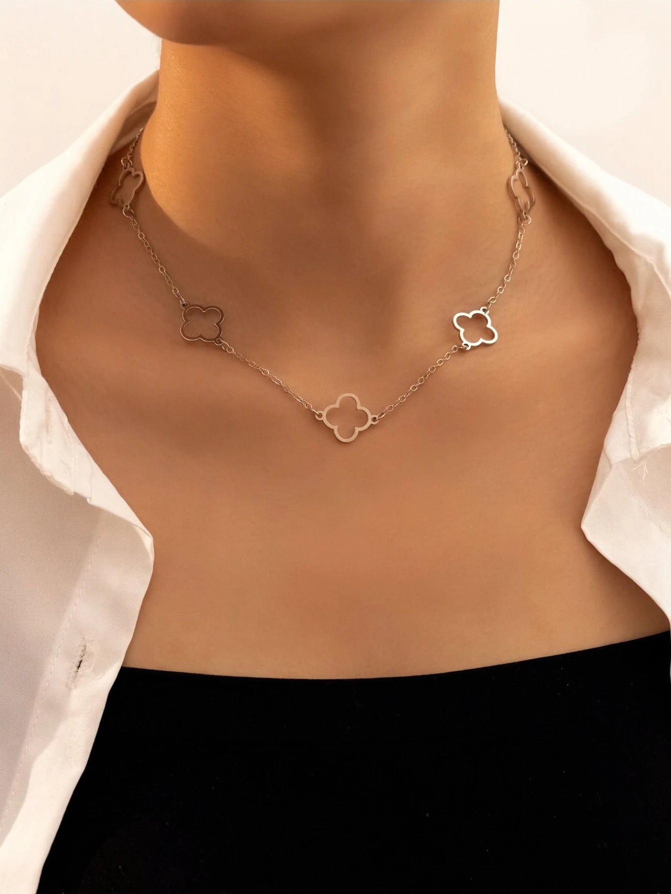 Minimalist Clover Necklace